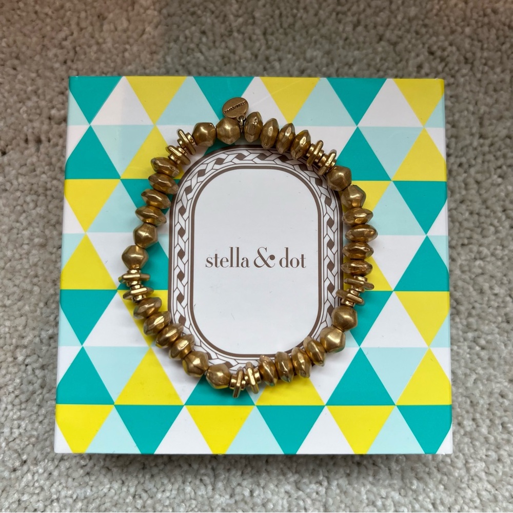 Stella and Dot Gold Nicholette Stretch Bracelet NIB